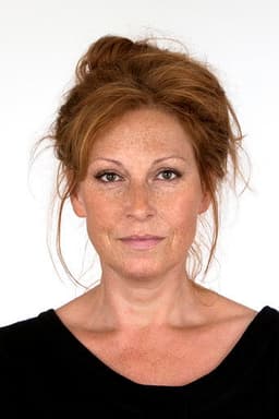 Photo of Anna Mannheimer