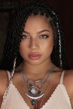 Photo of Kiana Ledé