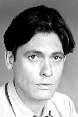 Photo of Jon Finch