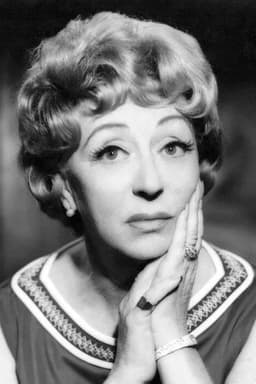 Photo of Thora Hird