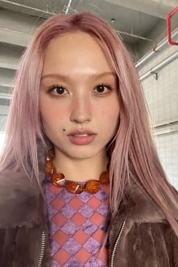 Photo of Leah Kim Thompson