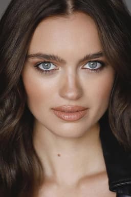 Photo of Hannah Dannelly