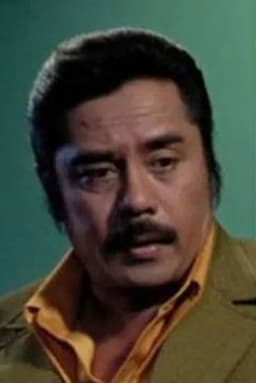 Photo of Vic Silayan