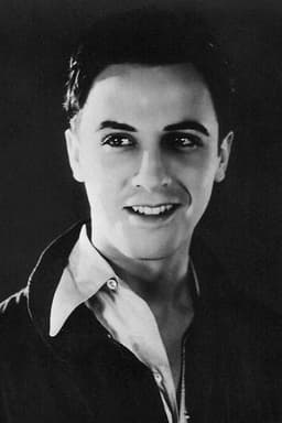 Photo of Enrique Rivero