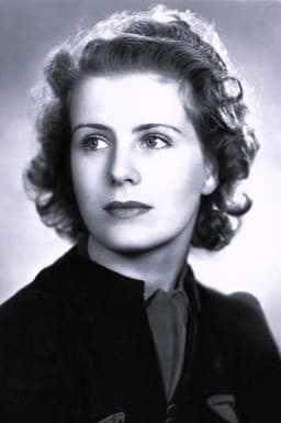 Photo of Lesley Brook
