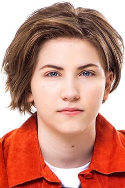 Photo of Emmy DeOliveira