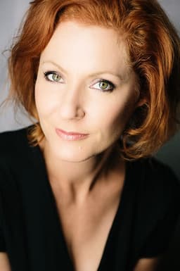 Photo of Laura Jaye