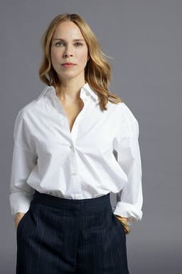 Photo of Anneke Kim Sarnau