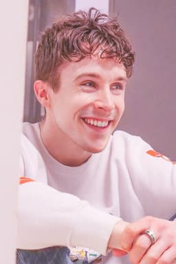 Photo of Larry Dean