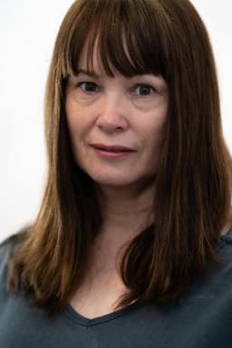 Photo of Lesley Sim