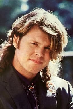 Photo of Pat Mastelotto