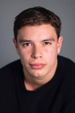 Photo of Carlos Sanson Jr.