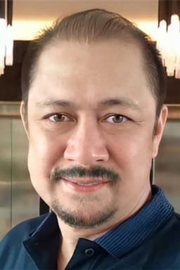 Photo of Omar Flores