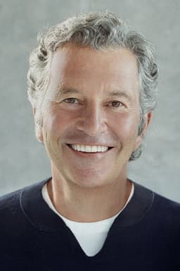Photo of Robert Shaye