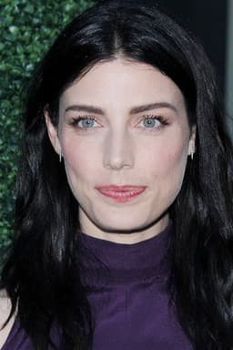 Photo of Jessica Paré