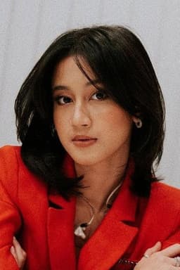 Photo of Keisya Levronka