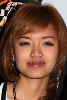 Photo of Jacquie Nguyen