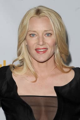 Photo of Angela Featherstone