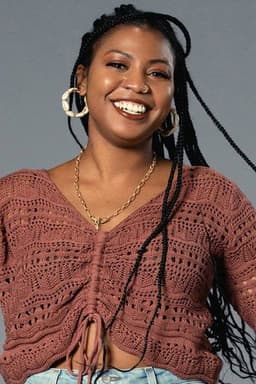 Photo of Jennifer Warren