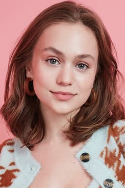 Photo of Ella Ballentine