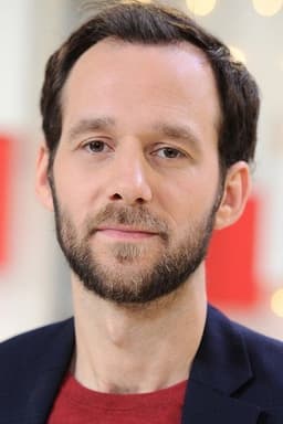 Photo of Benjamin Lavernhe