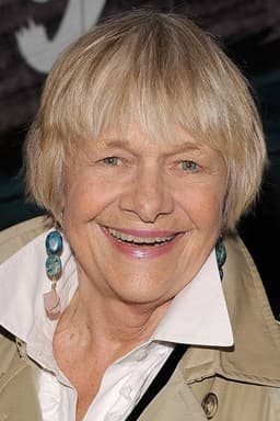 Photo of Estelle Parsons