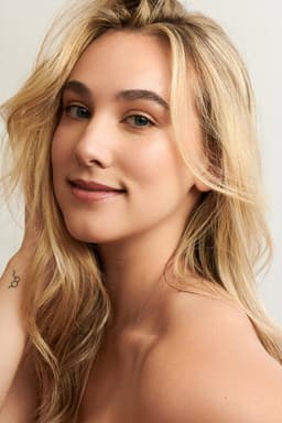 Photo of Sarah Helbringer