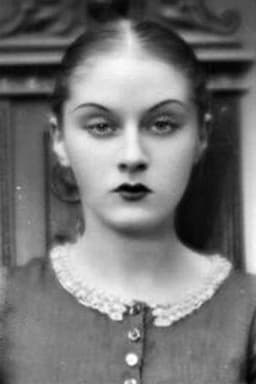 Photo of Rena Mandel