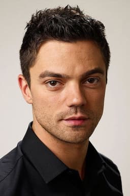 Photo of Dominic Cooper