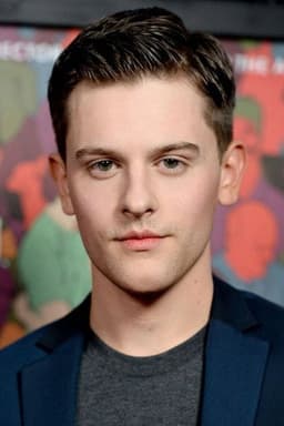 Photo of Travis Tope