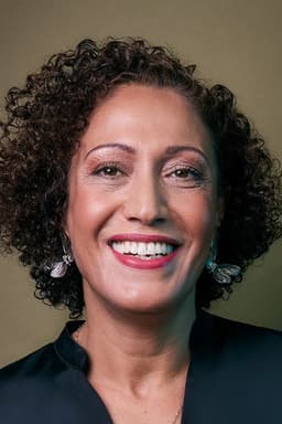 Photo of Salha Nasraoui