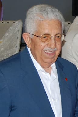 Photo of Recai Kutan