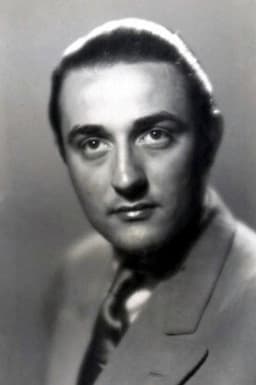Photo of Enrique Rambal