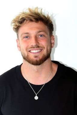 Photo of Sam Thompson