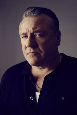Photo of Ray Winstone