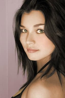 Photo of Stephanie Raye