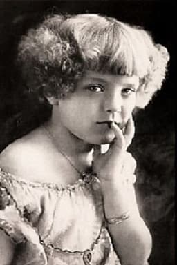 Photo of Zoe Rae