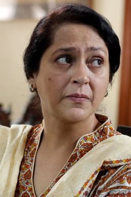 Photo of Ismat Zaidi
