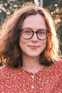 Photo of Sarah McCombie