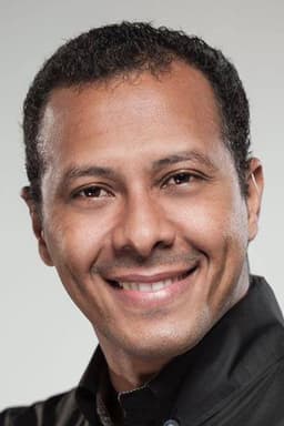 Photo of Manuel Raposo