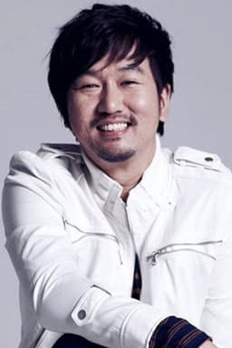Photo of Cho Yoon-ho