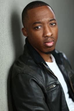 Photo of Andrew Creightney