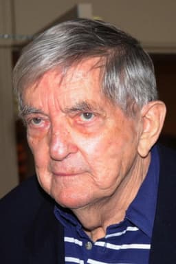 Photo of Jonathan Frid