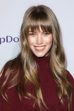 Photo of Rachel Faulkner