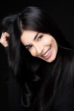 Photo of Sarah Guendouz