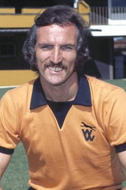 Photo of Derek Dougan
