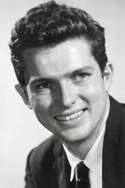 Photo of Geoffrey Horne