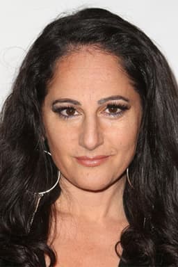 Photo of Nadya Ginsburg