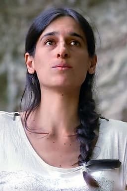 Photo of Coralie Berhault-Creuzet