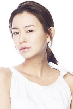Photo of Shim Yi Young
